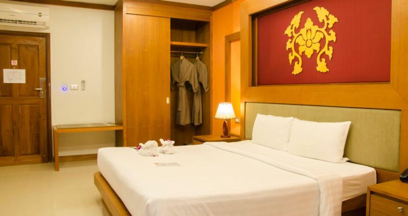 Shanaya Beach Resort & Spa Пхукет Экстерьер фото